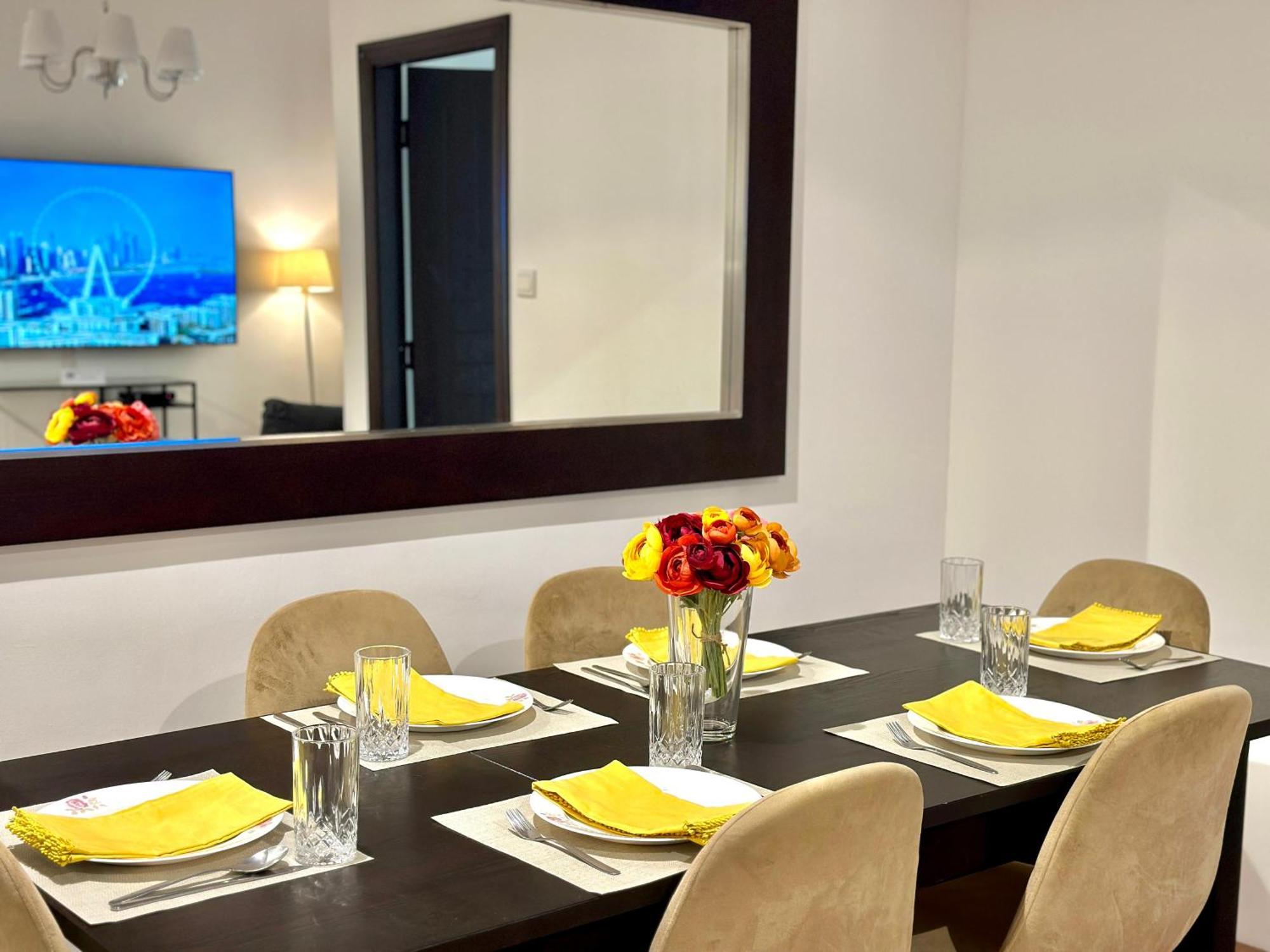 Beautiful 2Br & 4Br Apartments On Jbr Beach, Walking Distance To Bluewaters Island - By Sunkissed Holiday Homes ดูไบ ภายนอก รูปภาพ