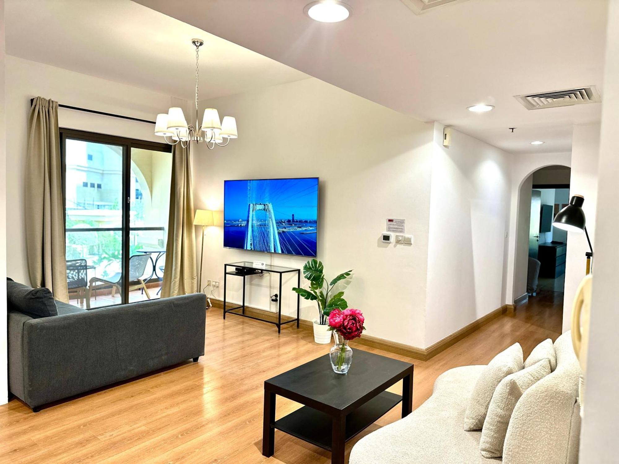 Beautiful 2Br & 4Br Apartments On Jbr Beach, Walking Distance To Bluewaters Island - By Sunkissed Holiday Homes ดูไบ ภายนอก รูปภาพ