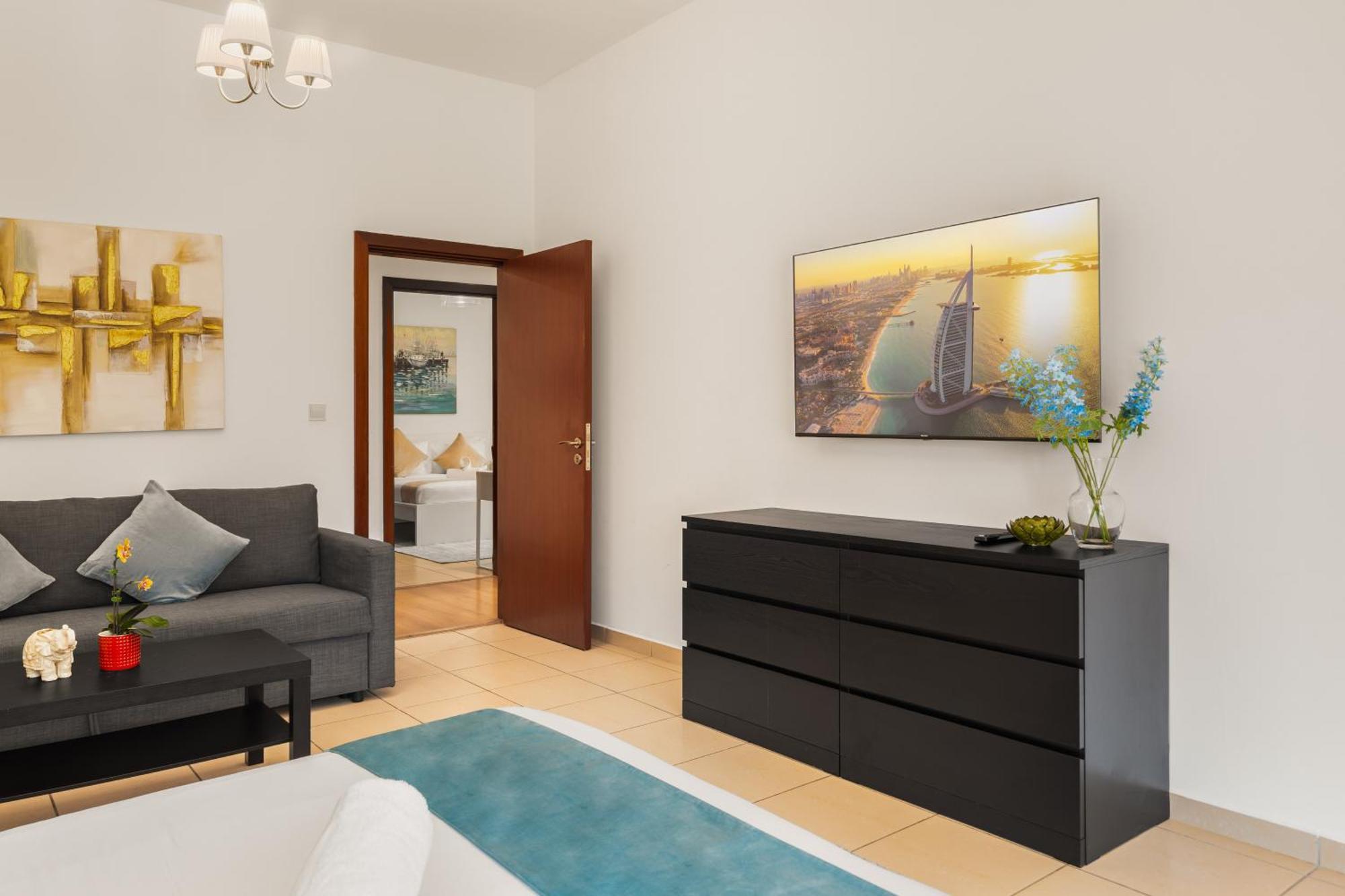 Beautiful 2Br & 4Br Apartments On Jbr Beach, Walking Distance To Bluewaters Island - By Sunkissed Holiday Homes ดูไบ ภายนอก รูปภาพ