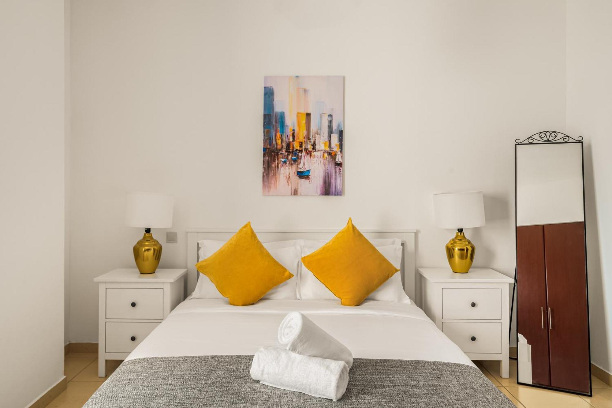 Beautiful 2Br & 4Br Apartments On Jbr Beach, Walking Distance To Bluewaters Island - By Sunkissed Holiday Homes ดูไบ ภายนอก รูปภาพ